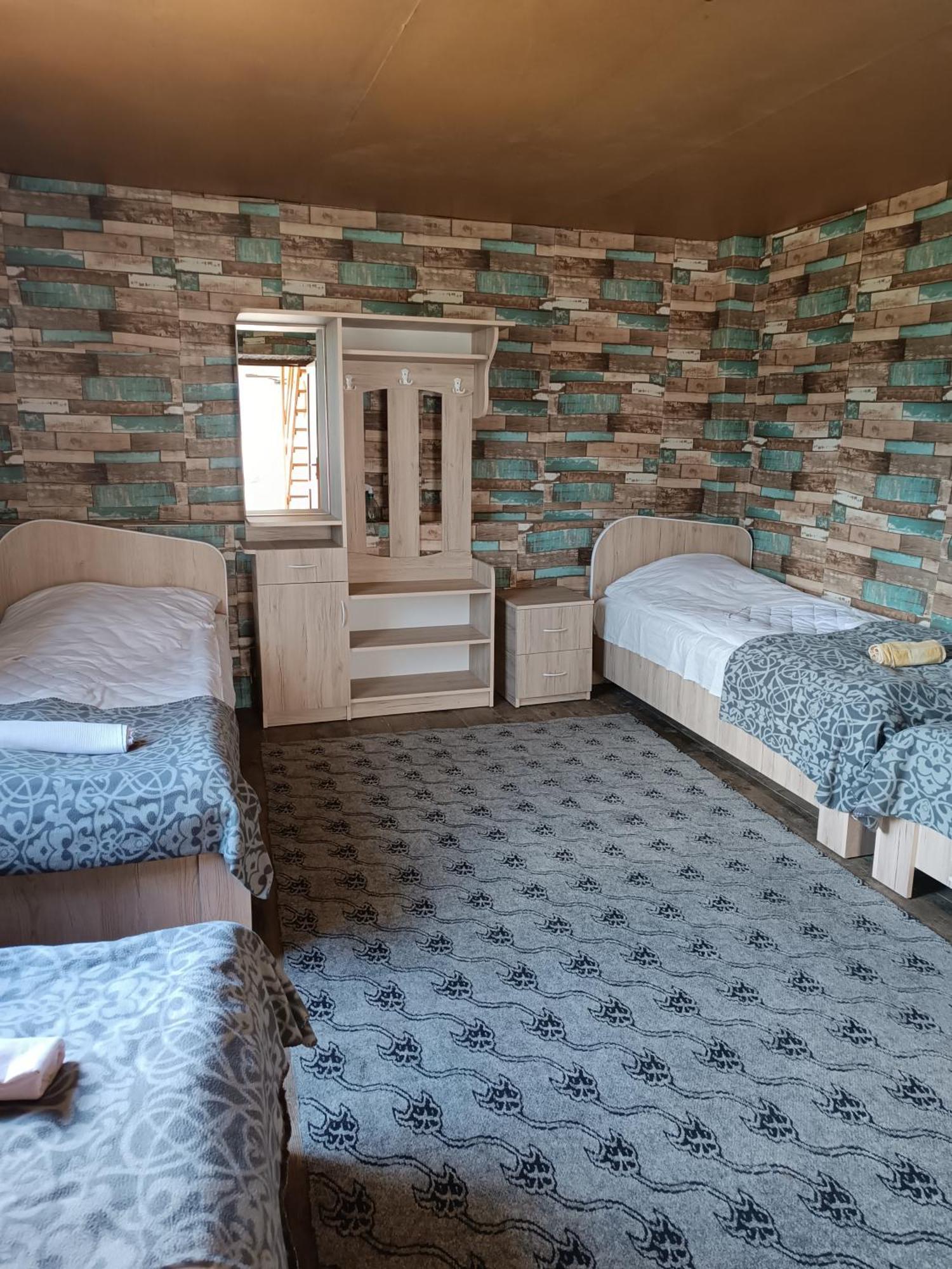 Nadiani Hostel Омало Номер фото
