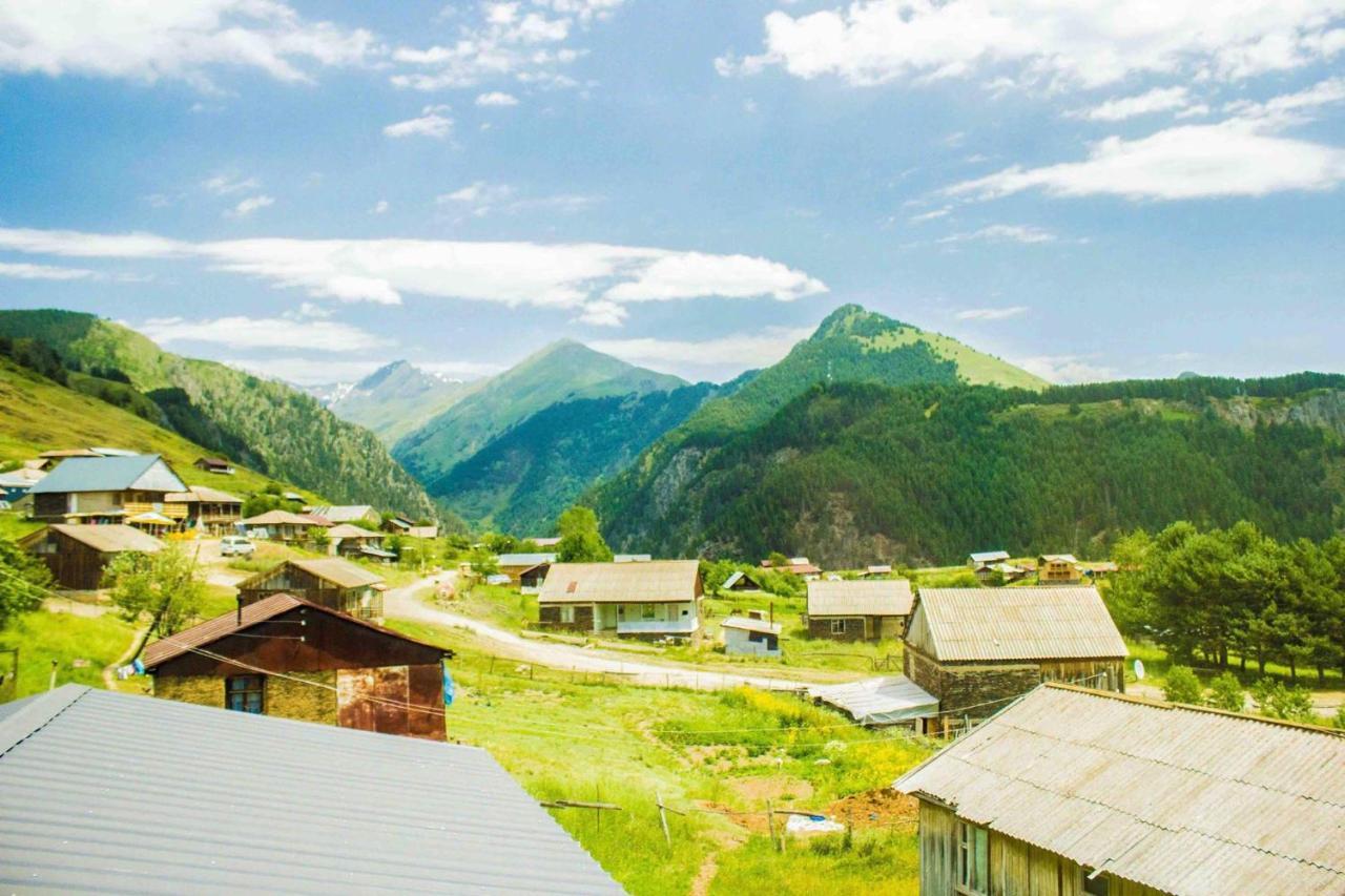 Nadiani Hostel Омало Экстерьер фото